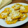 Patacones con queso